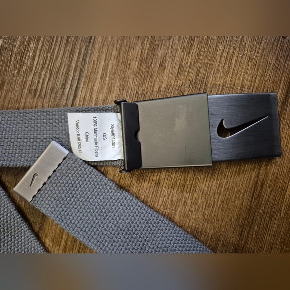 Nike Gray Men's Belt - Picture 4 of 5
